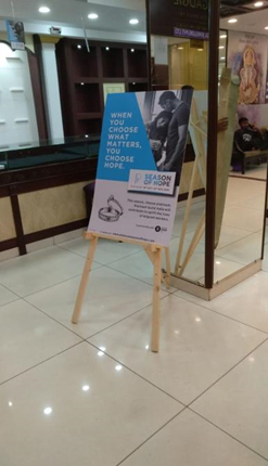 ROLLUP STANDY / WOODEN STANDY